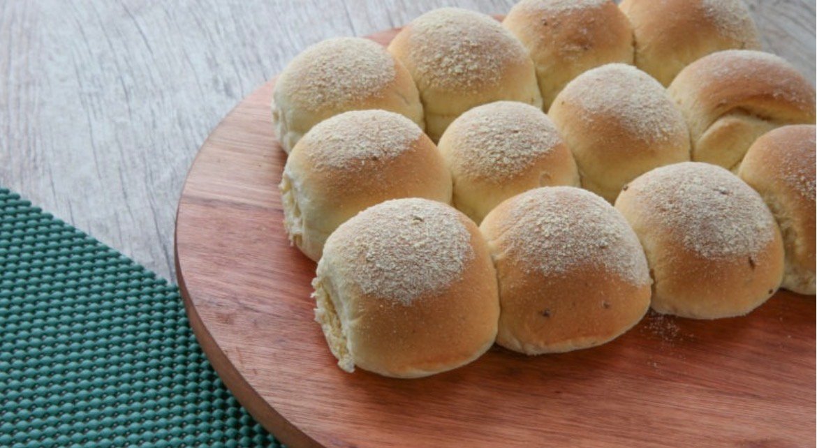 Pão de Milho COM Erva Doce (10 un)