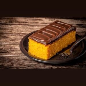 Bolo de Cenoura COM Cobertura (400 g)